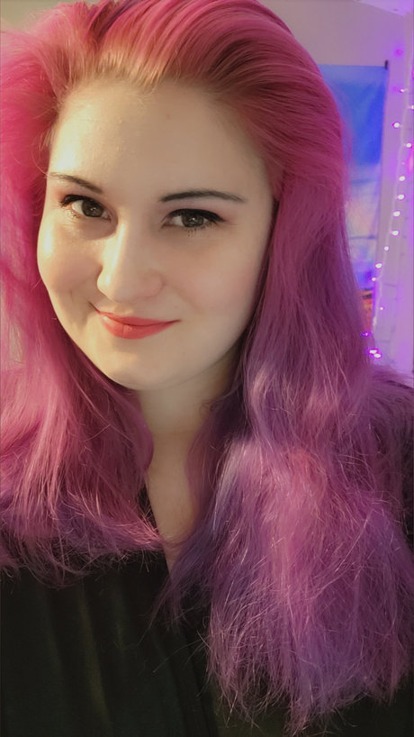 Abby Oak pretty pornstar img