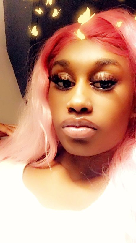 Raquel Evans_ pornographic model pictures