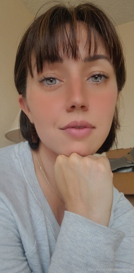 Topless talks with Mel pretty pornstar pics