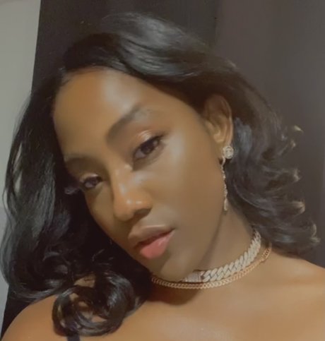 Princess Honey naked pornstar image