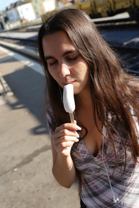 Swiss Girl star high quality image