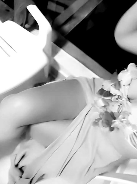 Bebesita BiRd model exclusive galleries