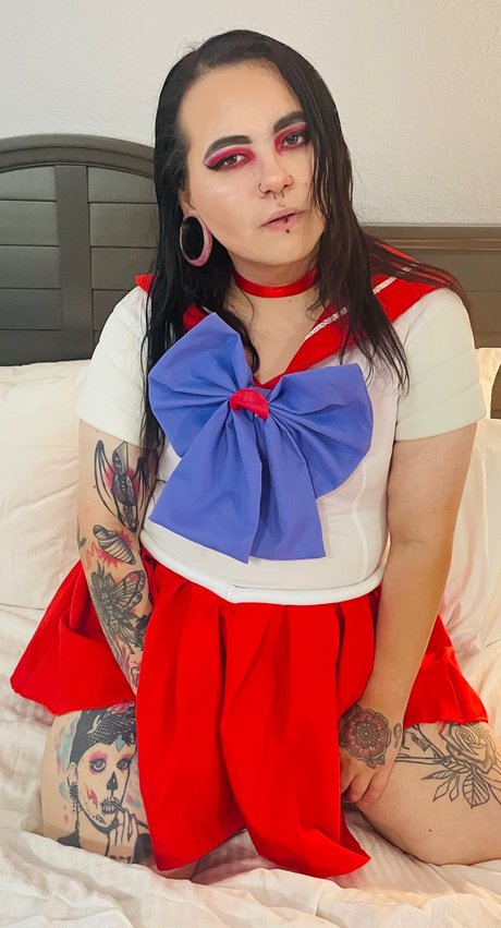 Britaneydropdead nude star galleries