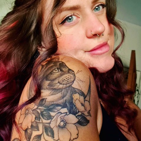 Poisoning Ivy star best photos