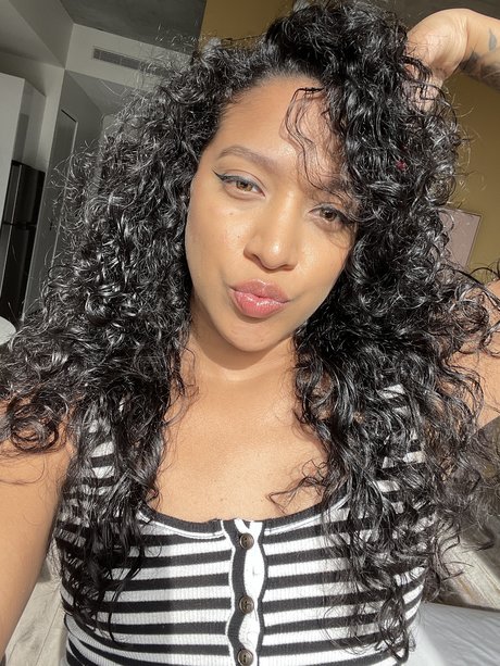 Roxanne Sky high quality star photos