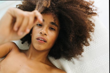 patoxik hot pornstar image