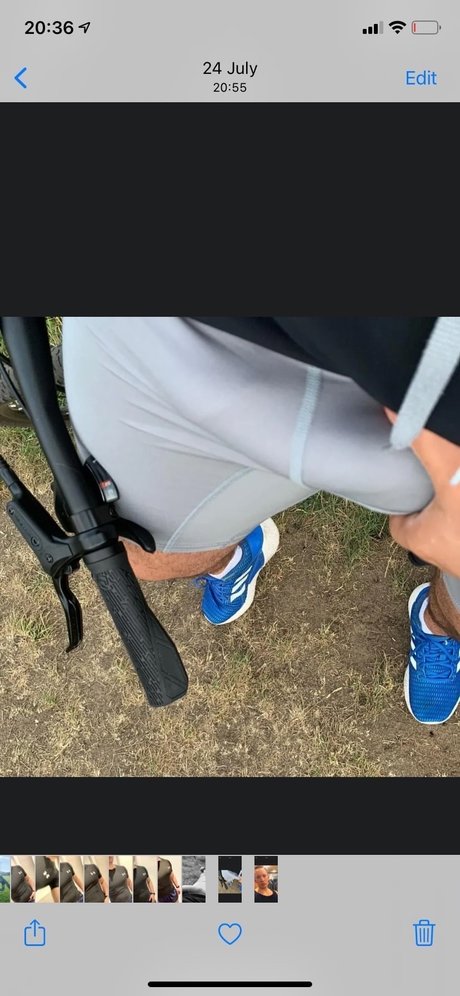 BenTooling nude actress picture