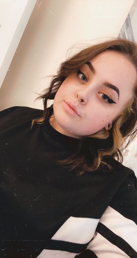 Peach Queen_ model sexy pictures