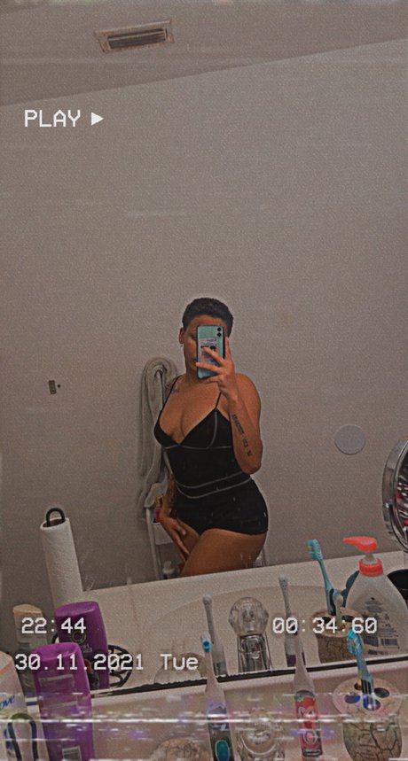 ray_ model pornographic img