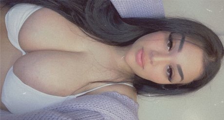 Karen L beautiful star pics