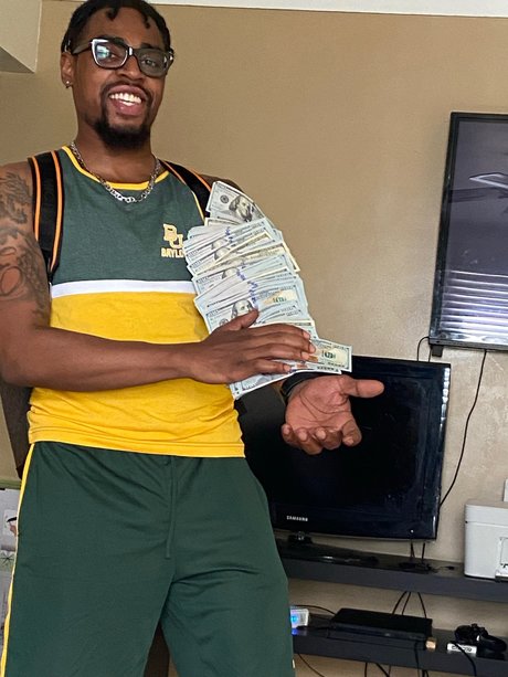 SlangHer810 pornographic star photo