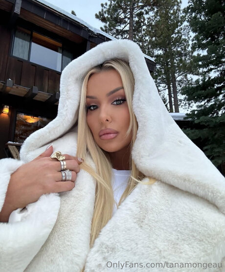 _tana mongeau sex model images
