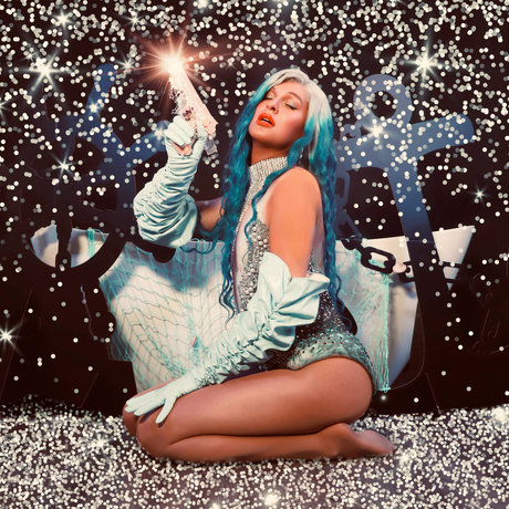 Mac Glitzy xxx model image