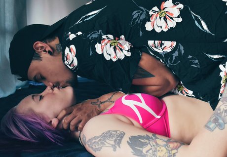 PinkHalfEgg star free picture