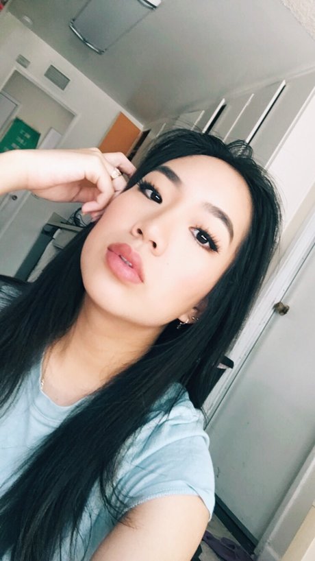 shine best actress pic