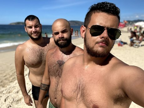 Trisal RJ exclusive star pic