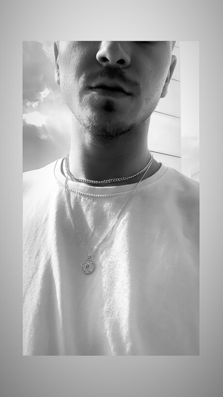 Pablo Bond exclusive model pic