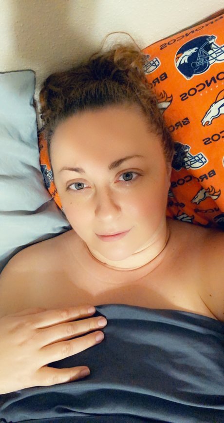 Nikki Westgate art star image