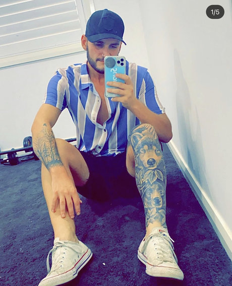 NEWYTRADIE model perfect gallery