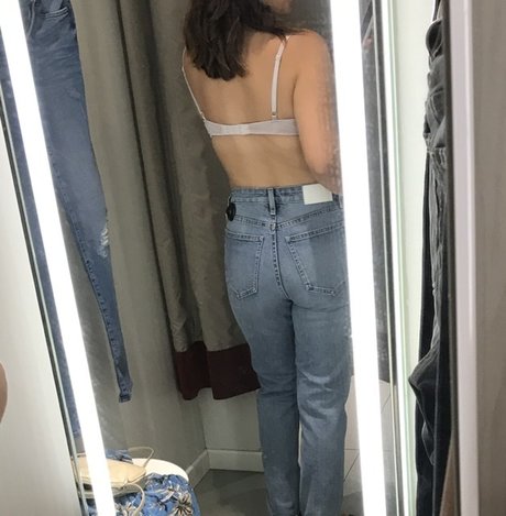 Shanon Doerty art actress pic