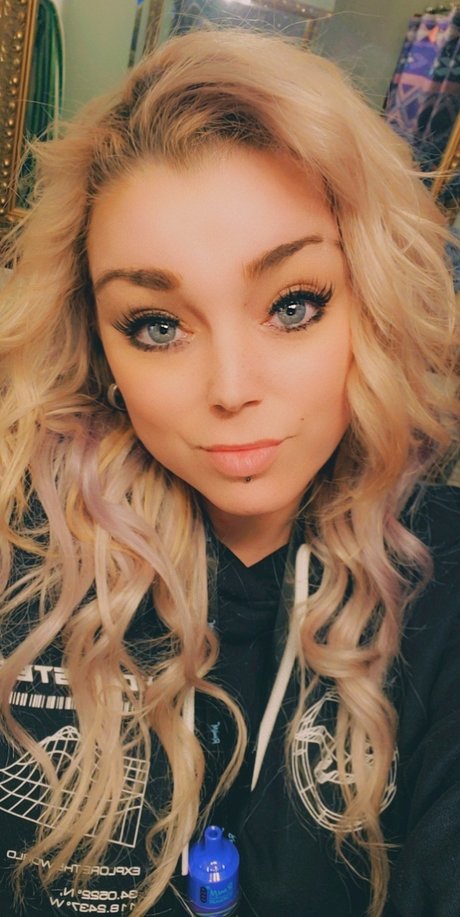 Brittany Cameron model xxx img