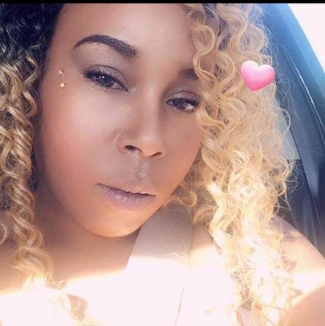 Ms Beautiful33 pornstar nudes photos