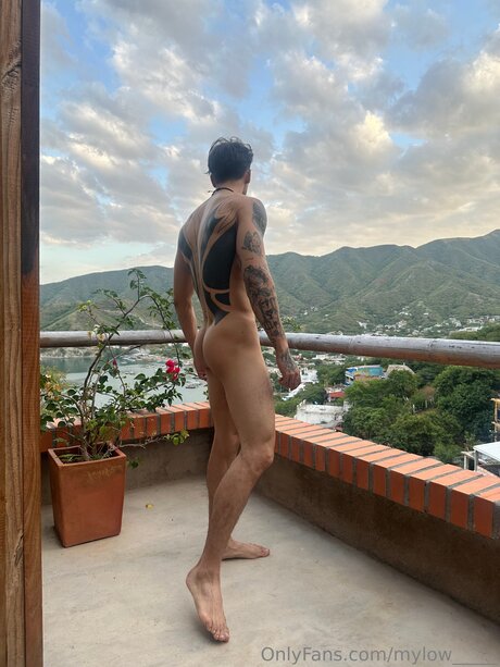 MilO hot model pictures