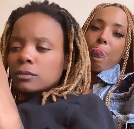 SexFiles nude model photos