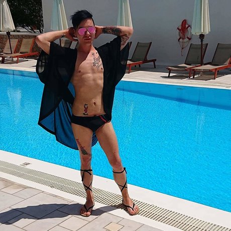 Mikael Saint adult actress photos