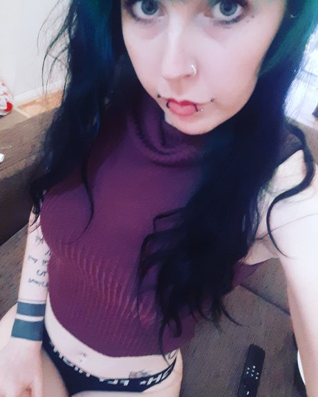 Ehvotic model nudes pictures