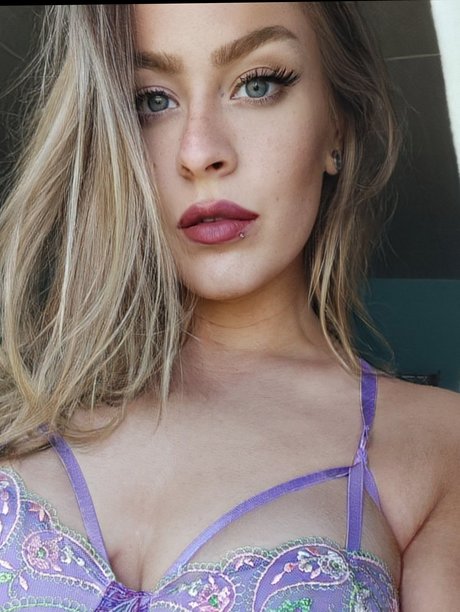 Miss Cece exclusive pornstar photo