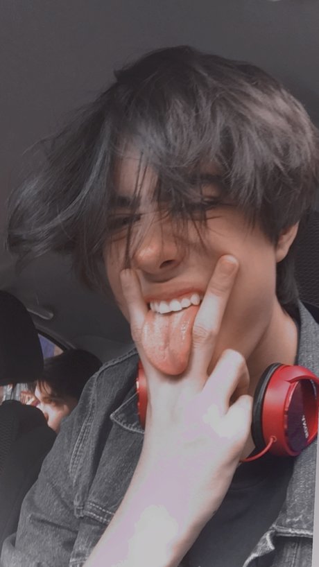 Santi Gomitas sexy star img