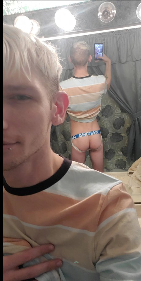 Nicolas Ryan hot pornstar pictures