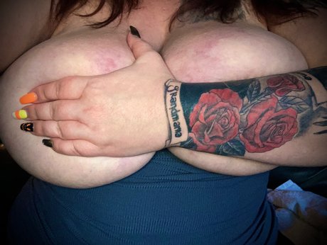 Nikky lookatmyhits pretty model photos