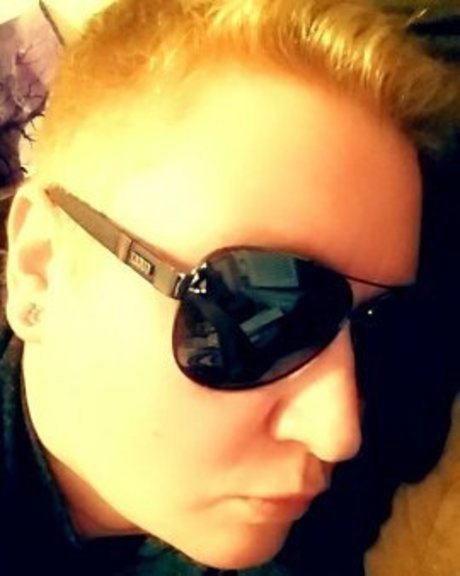 Summer Daze star naked img