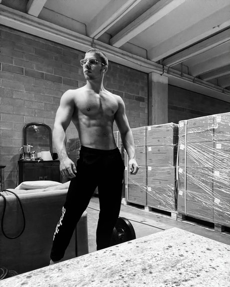 Nicol_ free pornstar photo