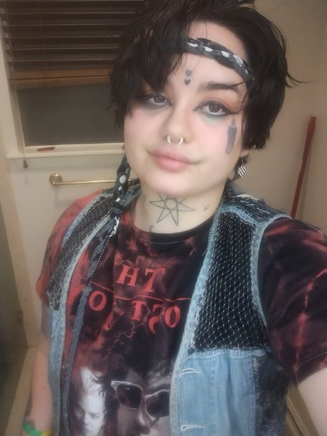 Mi Key star best picture