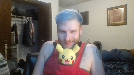 enby Otter exclusive actress pictures