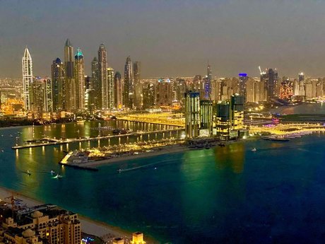 Luna Benoit model adult picture