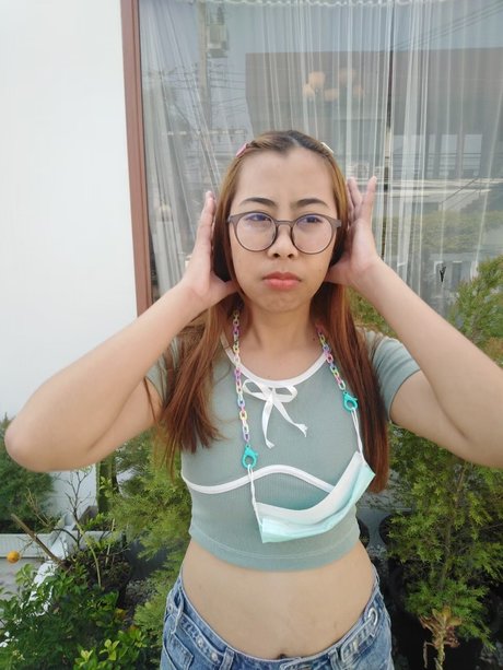 Ninaxbananaa_ hot actress img