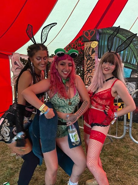 _The Naughty Fairies_ best star pics