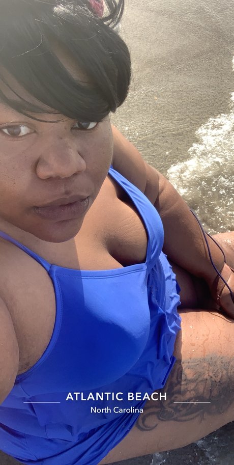 NICNAC sexy model picture