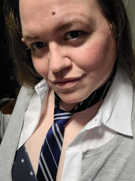 Angelique Roman model pretty galleries