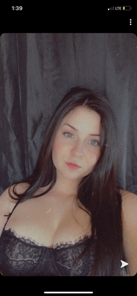 DeAnna Brutsman pretty actress img