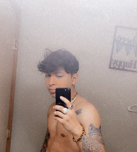 Featurzz model free archive