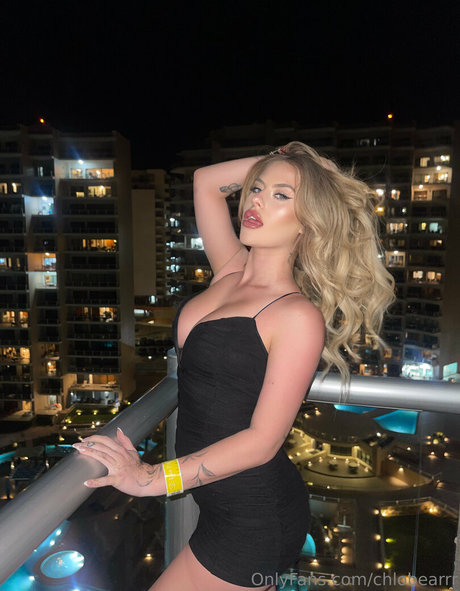 chlobearrr best star pics