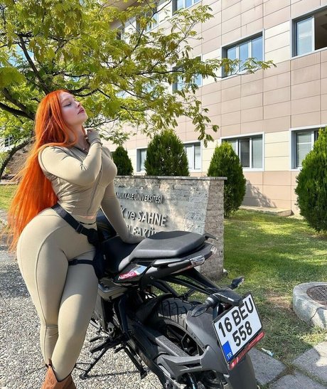 Ecbsnn xxx pornstar photos