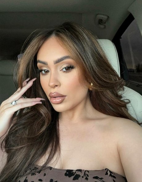 Rayleen Vega star hd pic