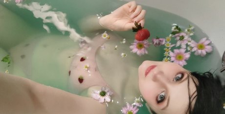 MaddyHaru pornstar nudes photos