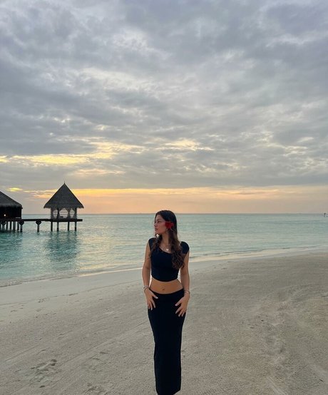 Siennarlv pornstar art pic